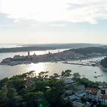 Lejlighed Hana Rab Town
