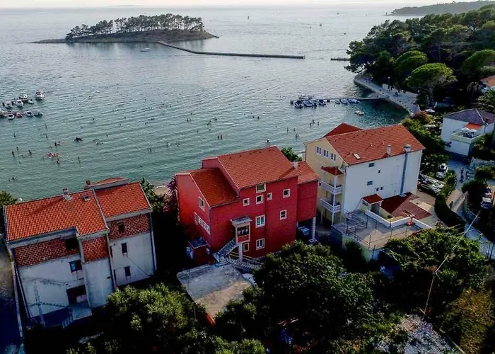 Hana Apartamento Rab Town
